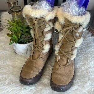 The North Face Tan Primaloft Lace Up Shearling Lining Winter Boots Size 9